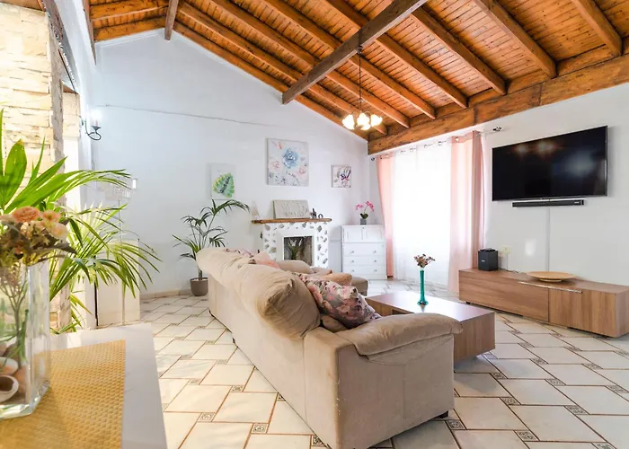 Guest house Neon Tenerife Arona (Tenerife)