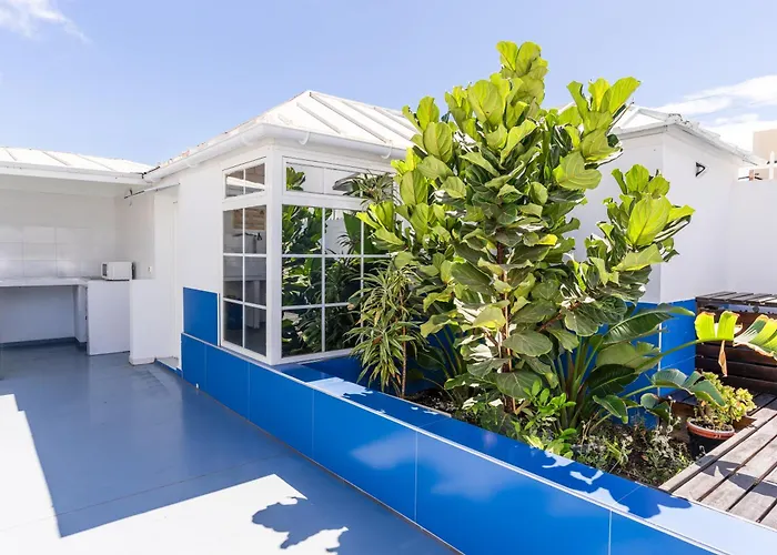 Neon Tenerife Guest house