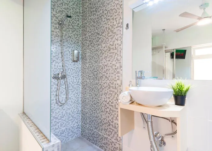 Guest house Neon Tenerife Arona (Tenerife)